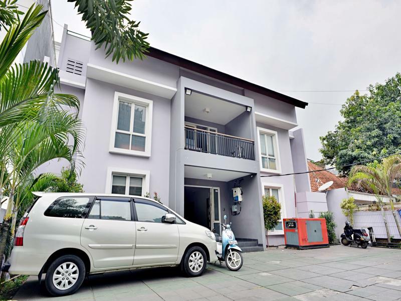 Zen Rooms Setiabudi Barat 雅加达 外观 照片